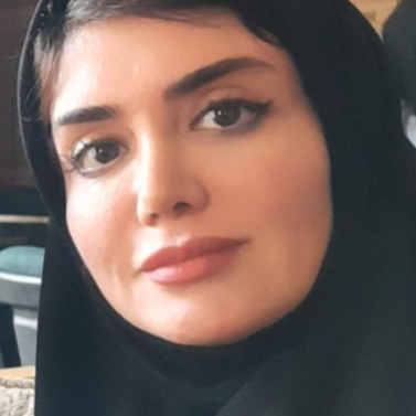 مهنوش اقتداری