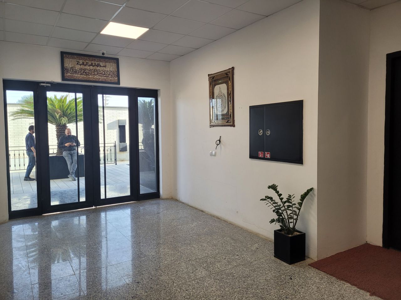 https://app.punto.ir/storage/attachments/project/01JRFQD07Z1ZTEXY53NKSV65BH1744284582.jpg