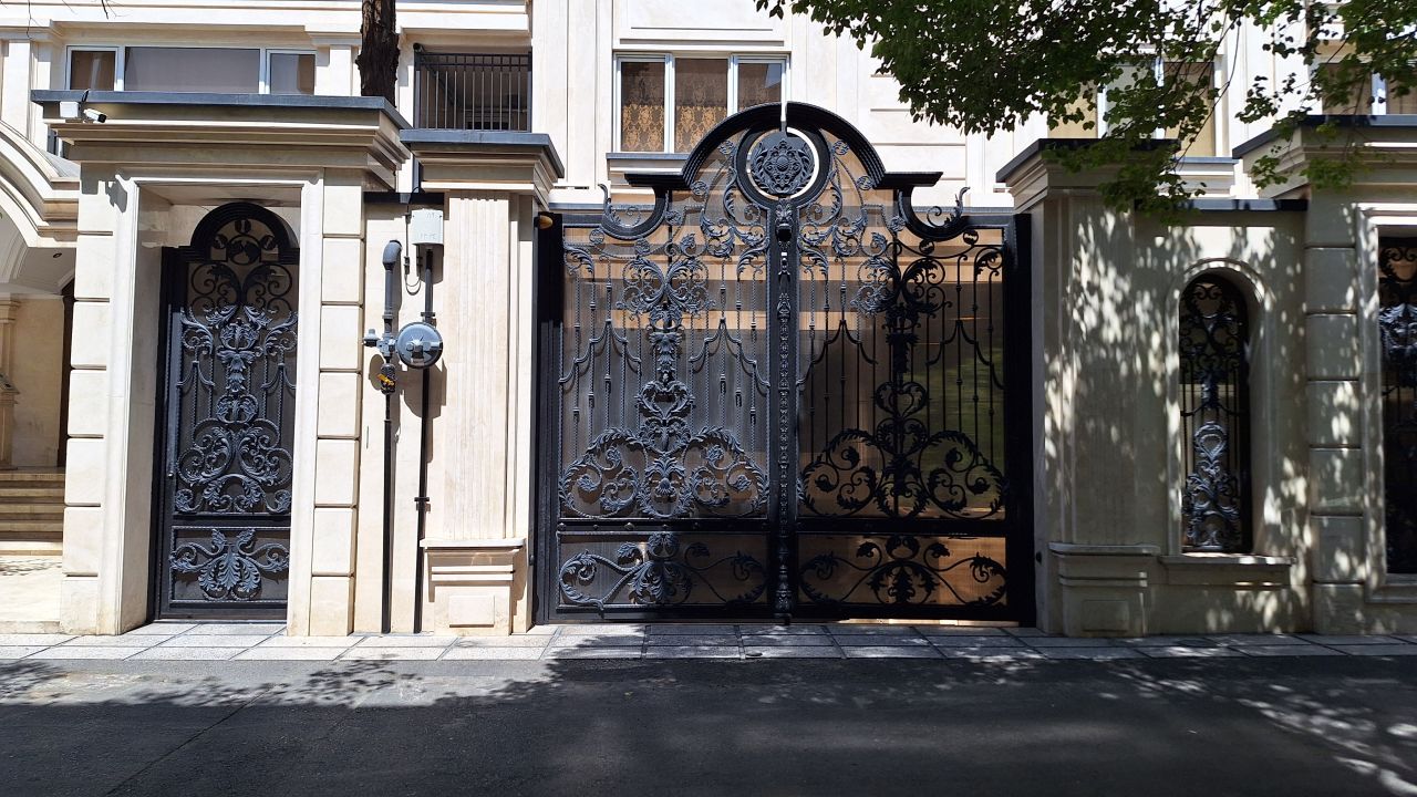 https://app.punto.ir/storage/attachments/project/01JSG8W9CQT6KTZHQQWFSTGTG71745376650.jpg